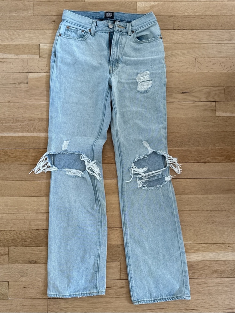 BDG Urban Outfitters Distressed Jeans – Size 27